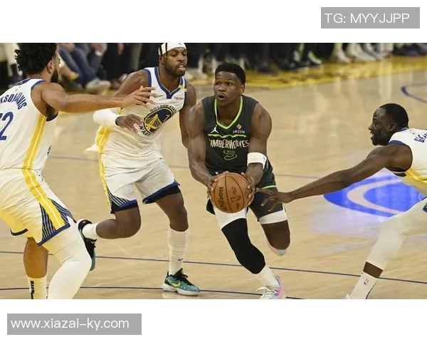 爱德华兹下半场狂砍24分全场39分助球队锁定胜局关键三分成决定性因素